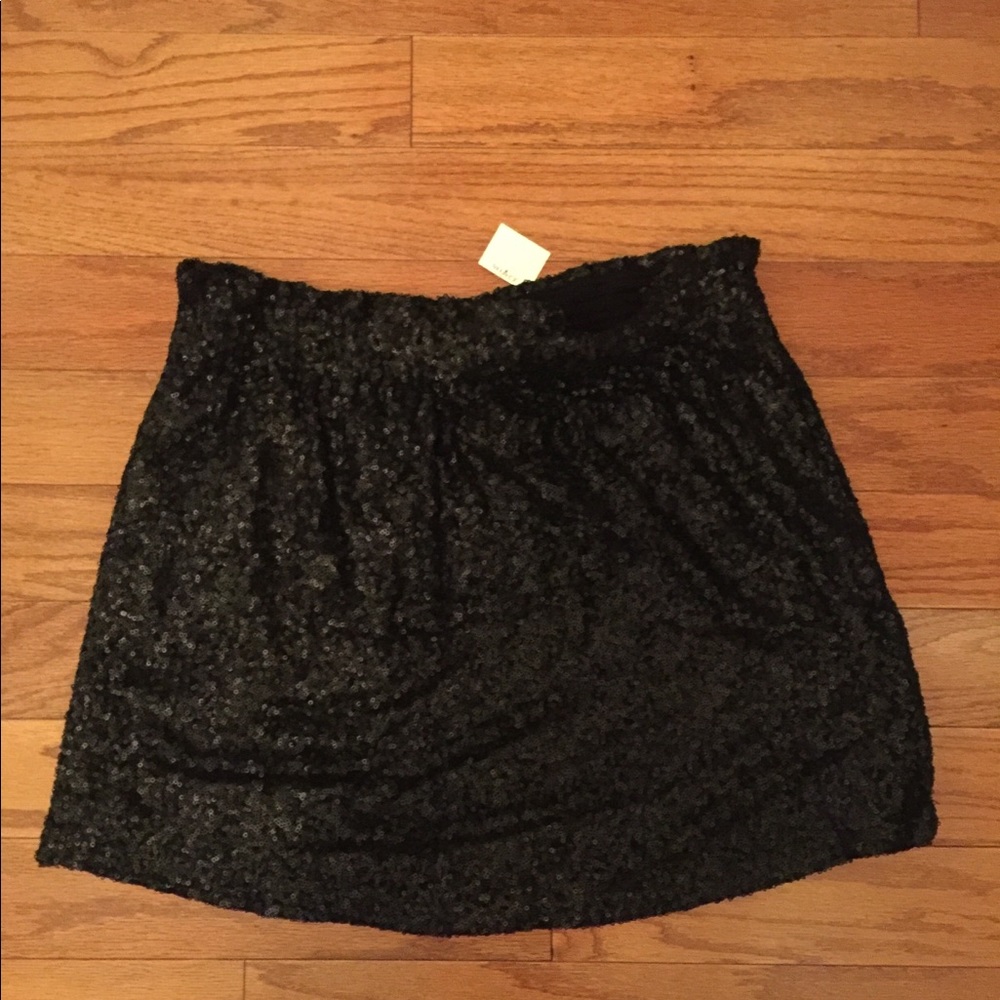 ❌❌Mini Skirt❌❌ - Picture 2 of 2